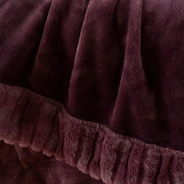 Temno vijolična odeja iz mikropliša 150x200 cm Velvet and Faux Fur – Catherine Lansfield-image-2