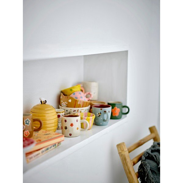 Bež otroška skodelica iz kamenine 130 ml Addy – Bloomingville Mini-image-2