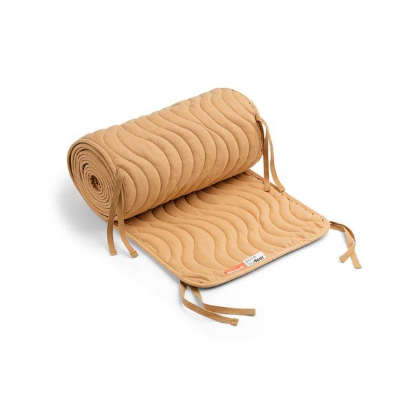 Rumena prešita zaščita za posteljico 360 cm Waves - Done by Deer