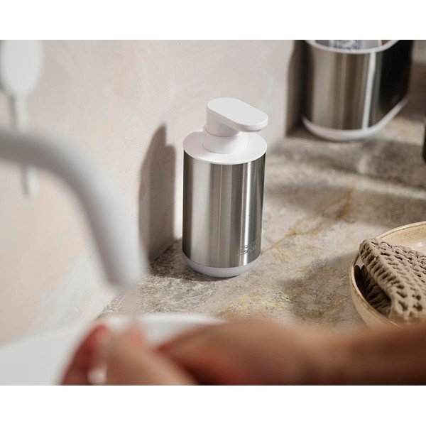 Dozirnik za milo iz nerjavečega jekla v srebrni barvi 300 ml Duo Steel – Joseph Joseph-image-1