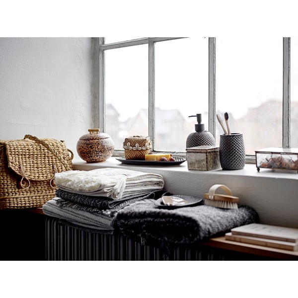 Siv lončen komplet pripomočkov za kopalnico Hrin – Bloomingville-image-1