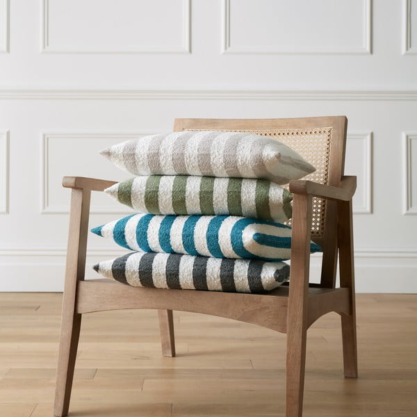 Okrasna blazina 45x45 cm Boucle Stripe – Catherine Lansfield-image-3