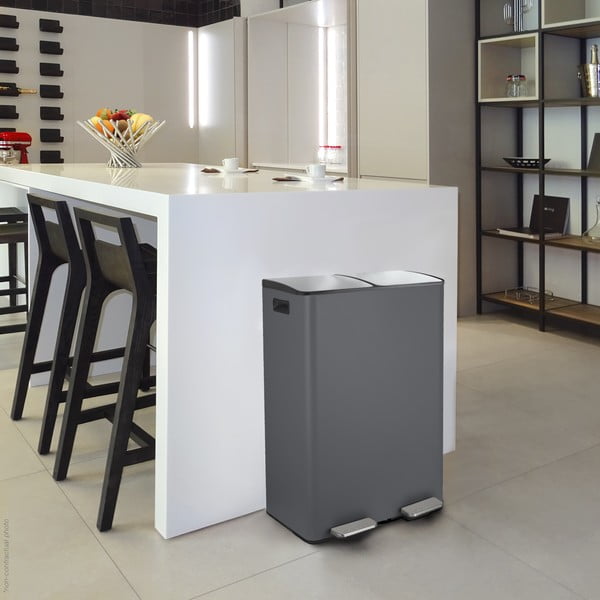 Temno siv jeklen koš za smeti za ločevanje odpadkov s pedalom 2x30 l Aliya – Spirella-image-1