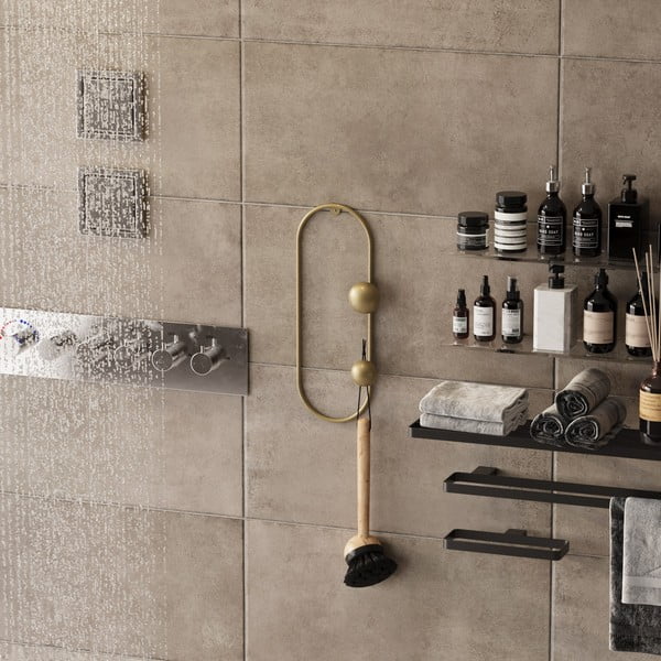 Kovinski stenski obešalnik v zlati barvi Dama – Kalune Design-image-3