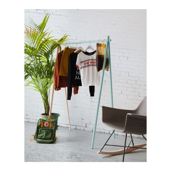 Stojalo za oblačila s svetlo zelenimi detajli Really Nice Things Minimal-image-3