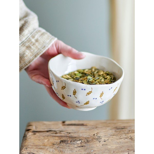 Kremno bela lončena skledica 400 ml Pippine – Bloomingville-image-1