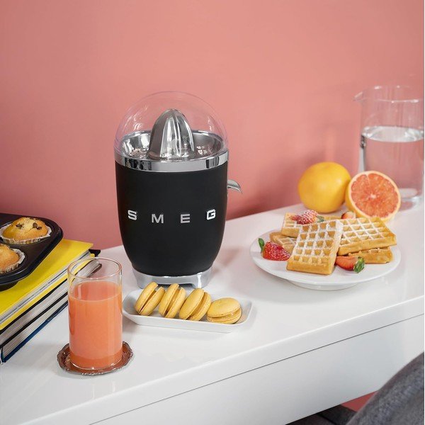 Črn električni ožemalnik 50's Retro Style – SMEG-image-1