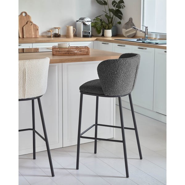 Črn barski stol (višina sedeža 65 cm) Ciselia – Kave Home-image-1