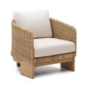 Bež/naraven vrtni fotelj iz masivnega lesa in umetnega ratana Xoriguer – Kave Home