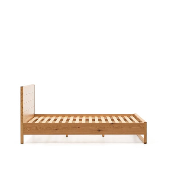 Zakonska postelja iz masivnega hrasta z letvenim dnom 180x200 cm v naravni barvi Alguema – Kave Home-image-3