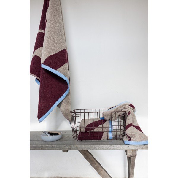 Bordo rdeča in sivo-bež frotirna brisača iz organskega bombaža 70x133 cm Nova Arte  – Mette Ditmer Denmark-image-3