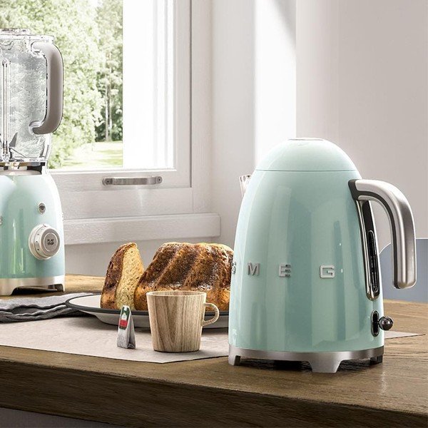 Svetlo zelen grelnik vode 1,7 l 50's Retro Style – SMEG-image-3
