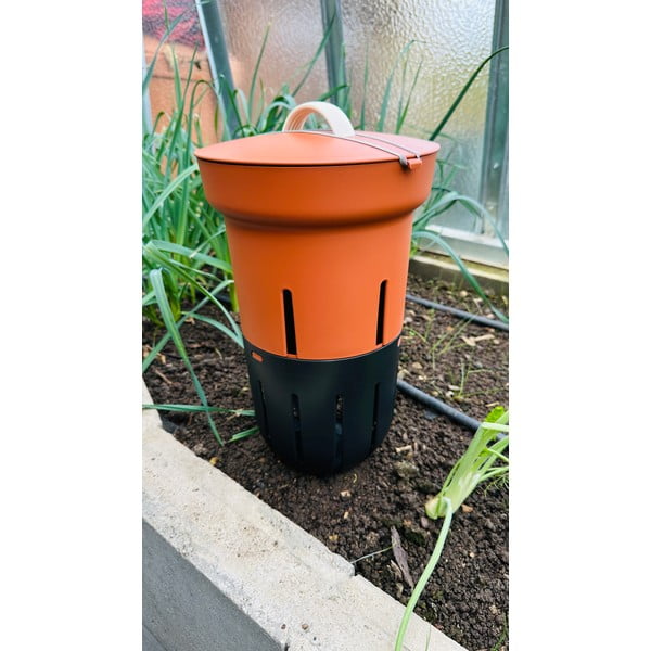 Kompostnik v barvi terakote – Plastia-image-2