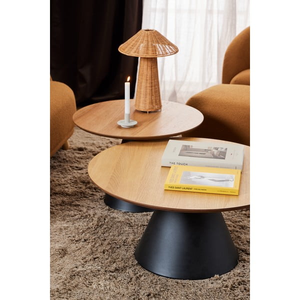 Črna okrogla mizica z mizno ploščo v hrastovem dekorju ø 65 cm Soli – Actona-image-2