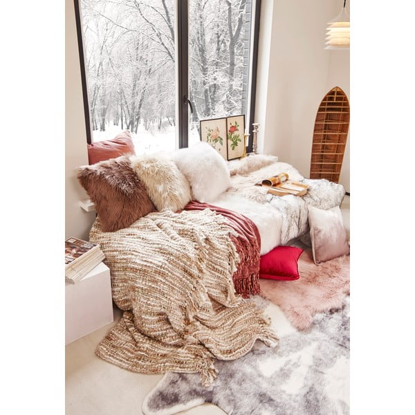 Okrasni vzglavnik iz rjavega umetnega krzna Tiseco Home Studio, 45 x 45 cm-image-1