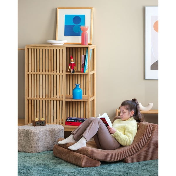 Svetlo rjav otroški tabure iz tkanine bouclé Cloud – Wigiwama-image-4