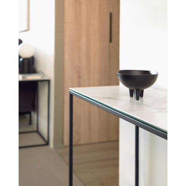 Črno-bela stranska mizica s keramično ploščo 30x110 cm Rewena – Kave Home-image-2