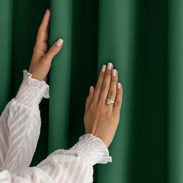 Temno zelena zavesa za delno zatemnitev 140x250 cm Carli – Restilo-image-3