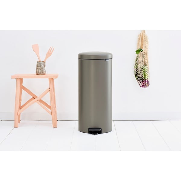 Siv jeklen koš za smeti s pedalom 30 l NewIcon – Brabantia-image-1