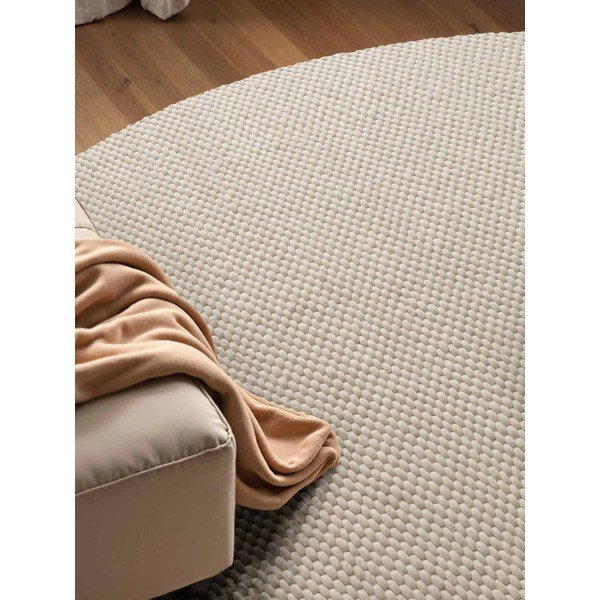 Kremno bela ročno tkana volnena okrogla preproga ø 160 cm Lyon Beans – Elle Decoration-image-3