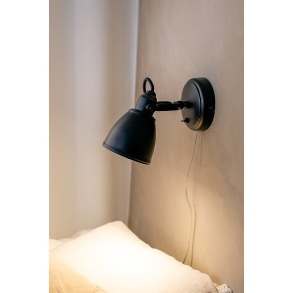 Črna stenska svetilka Markslöjd Fjallbacka-image-1