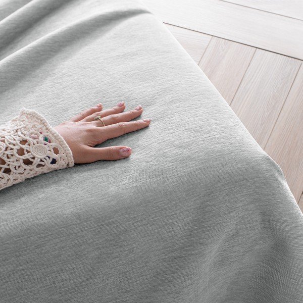 Svetlo sivo pregrinjalo iz šenilje 220x240 cm Talo – Filumi-image-1