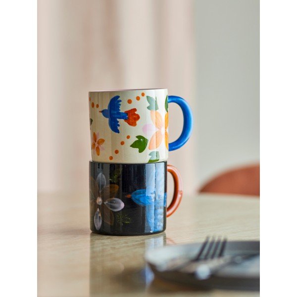 Črne/bež keramične skodelice v kompletu 2 ks 300 ml Maricala – Bloomingville-image-1