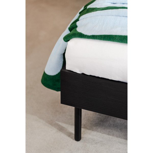 Črna oblazinjena/iz iverne plošče zakonska postelja z letvenim dnom 200x200 cm Streiko – noo.ma-image-4