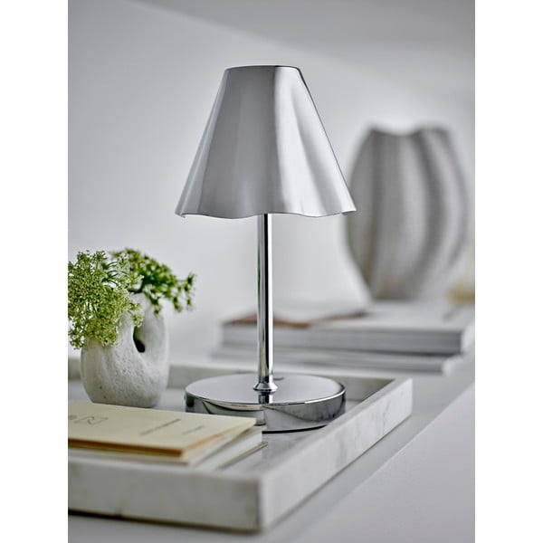 LED namizna svetilka v srebrni barvi s kovinskim senčilom (višina 28 cm) Lianna – Bloomingville-image-1