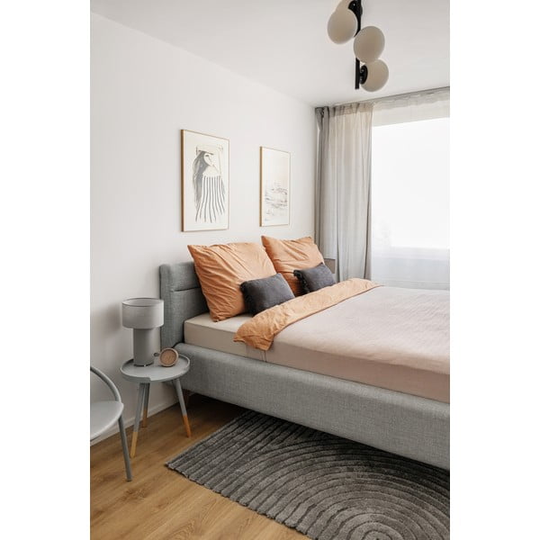 Prašno modra oblazinjena zakonska postelja s prostorom za shranjevanje z letvenim dnom 140x200 cm Lotte – Meise Möbel-image-1