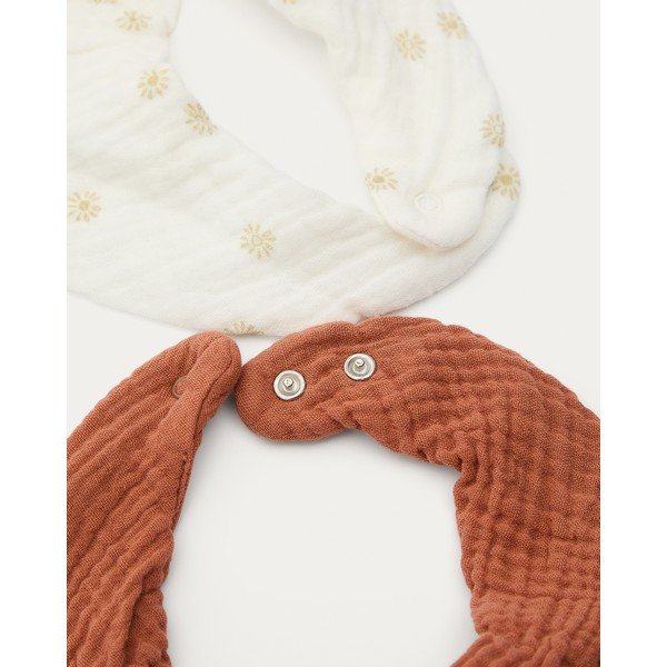 Kremno beli/v barvi terakote bombažni slinčki v kompletu 2 ks Olna – Kave Home-image-4