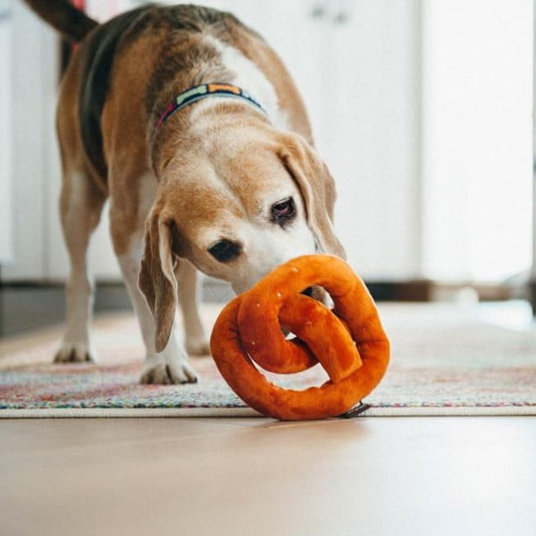 Igrača za pse Pretzel - P.L.A.Y.-image-3