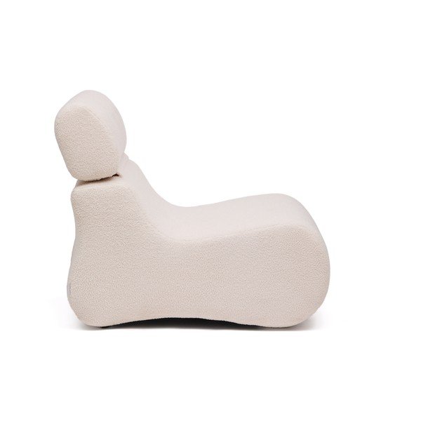 Slonokoščen fotelj iz tkanine bouclé Club – Kave Home-image-3