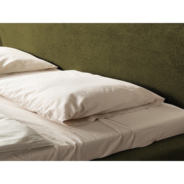 Temno zelena oblazinjena zakonska postelja z letvenim dnom 140x200 cm Makana – Makamii-image-3