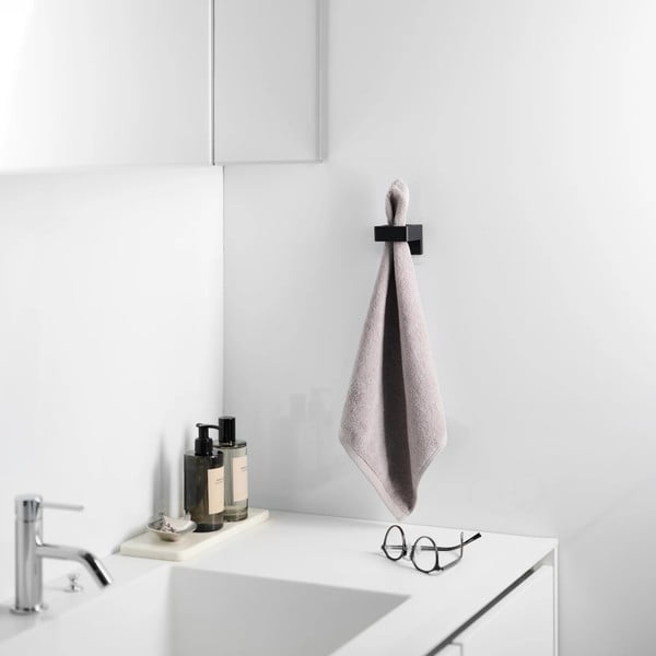 Črno plastično večnamesko držalo Film Hook – YAMAZAKI-image-2