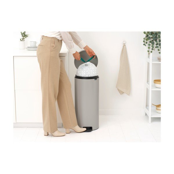 Svetlo siv jeklen koš za smeti s pedalom 30 l NewIcon – Brabantia-image-4