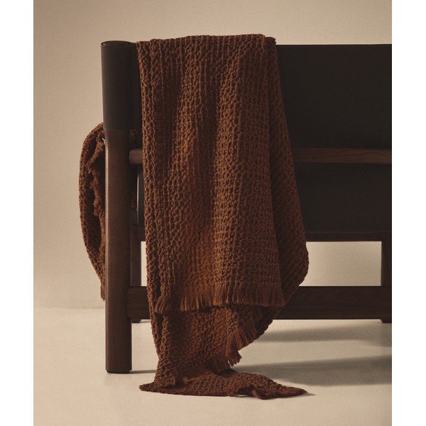 Rjava odeja 130x170 cm Nulina – Kave Home-image-1