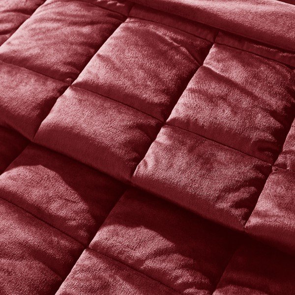 Bordo rdeče prešito pregrinjalo 220x220 cm Kingsley Matt Velvet – Catherine Lansfield-image-2
