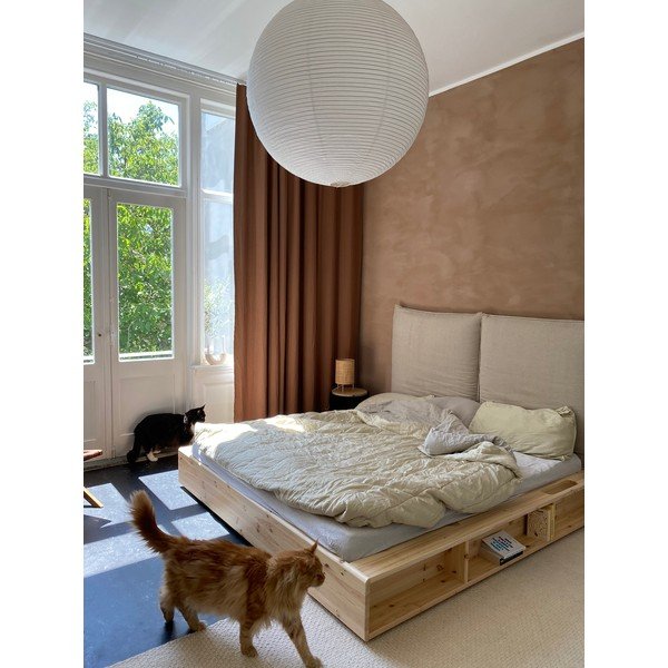 Zakonska postelja iz borovega lesa z letvenim dnom 180x200 cm Ziggy - Karup Design-image-1