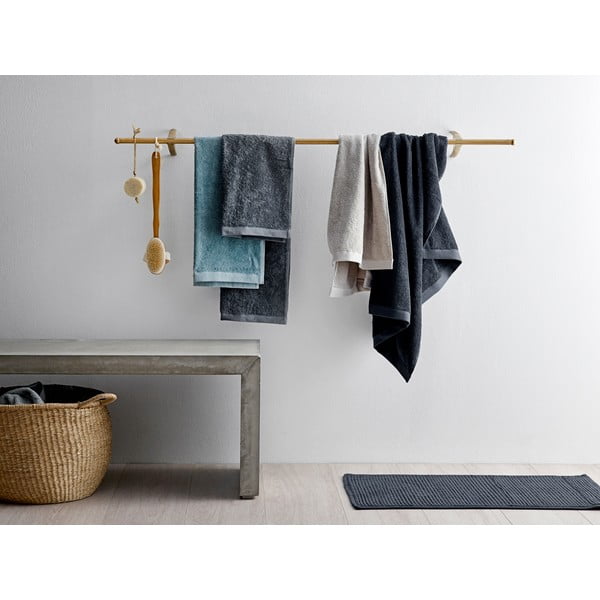 Svetlo siva frotirna bombažna brisača 30x30 cm Comfort – Södahl-image-1