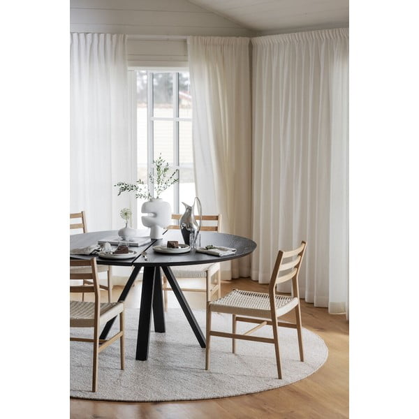 Okrogla jedilna miza s ploščo iz hrastovega lesa 150x150 cm Carradale - Rowico-image-2