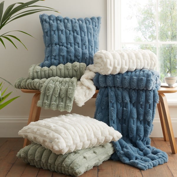 Okrasna blazina iz mikropliša 50x50 cm Carved Fur – Bianca-image-4