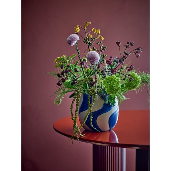 Ročno poslikan okrasni cvetlični lonec iz kamenine ø 20,5 cm Romy – Bloomingville-image-1