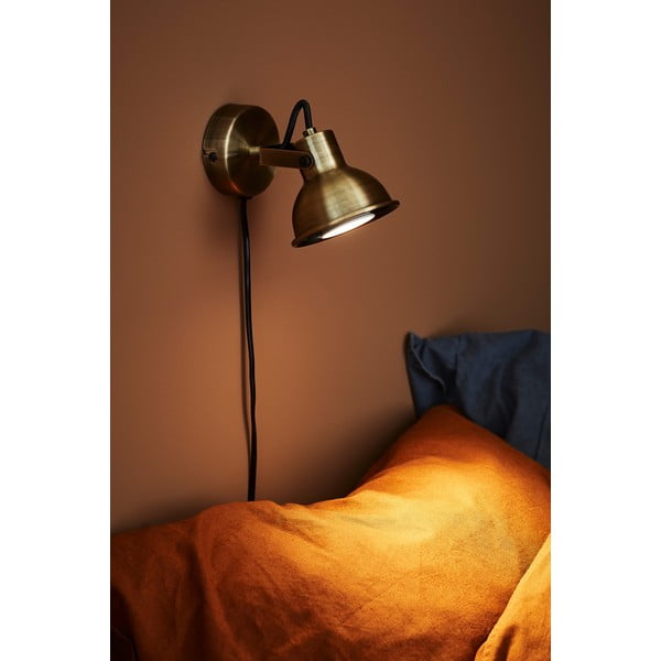 Stenska svetilka v bronasti barvi Rocco – Markslöjd-image-1