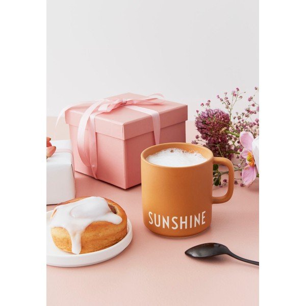 Gorčično rumen porcelanast lonček Design Letters Sunshine-image-1