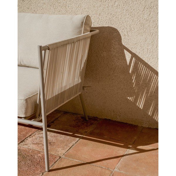 Kremno bel/sivorjav kovinski/oblazinjen vrtni fotelj Zivia – Kave Home-image-3