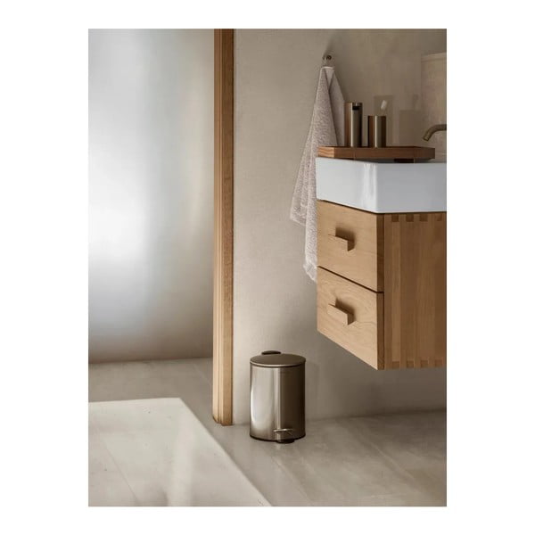 Temno rjav jeklen koš za smeti s pedalom 3 l Tubo – Blomus-image-1