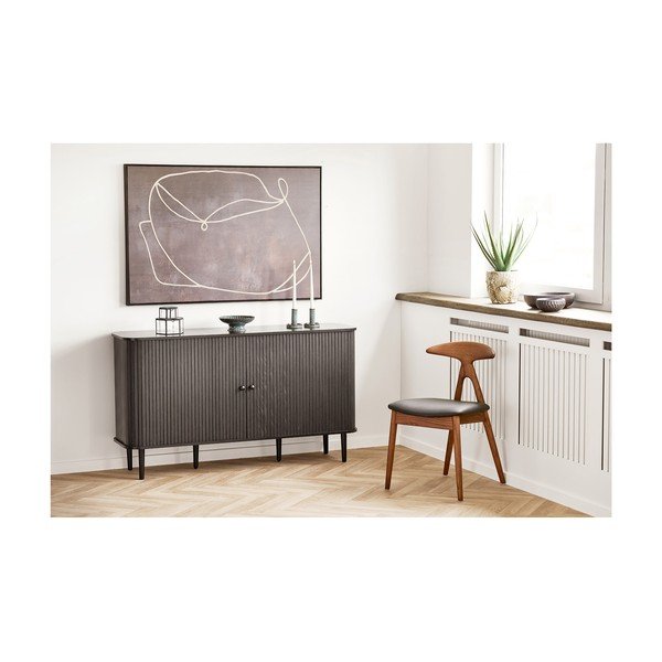 Črna komoda iz masivnega bora 140x79x40 cm Nikko – House Nordic-image-1