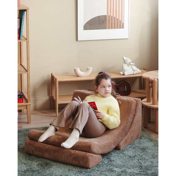 Rjav otroški fotelj iz rebrastega žameta Moon – Wigiwama-image-1