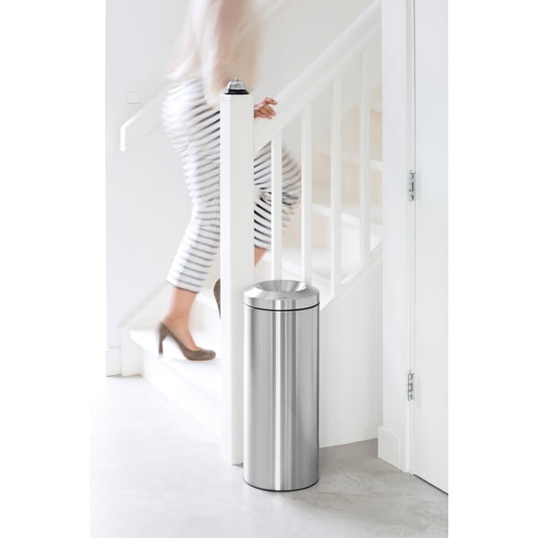 Jeklen koš za smeti v mat srebrni barvi 30 l Flame Guard – Brabantia-image-1